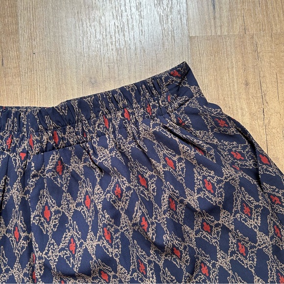 Lush Patterned High Waisted Flowy Shorts - Picture 3 of 5